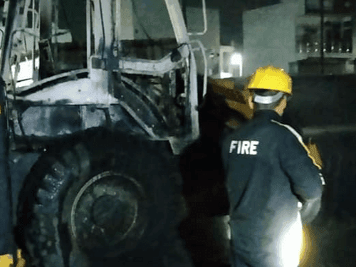 Fire broke out in JCB, Fire Station Mayapur found control on fire