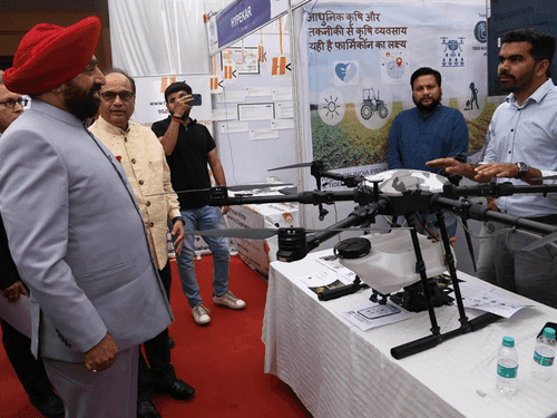 Governor Gurmit Singh participated in the program organized at IIT Roorkee