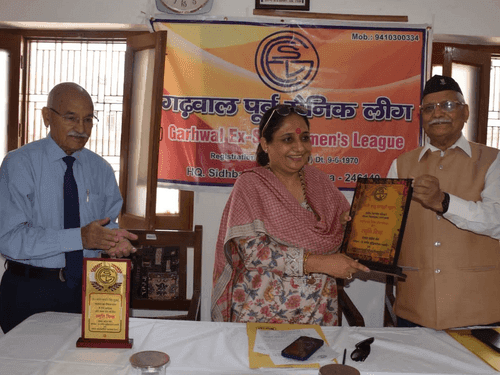 Vidhansabha Speaker Smt. Ritu Khanduri holds a meeting with ex-servicemen