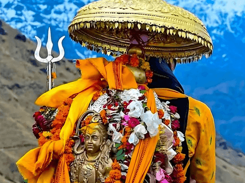 The doors of Chaturth Kedar Bhagwan Shri Rudranath ji were opened for the devotees