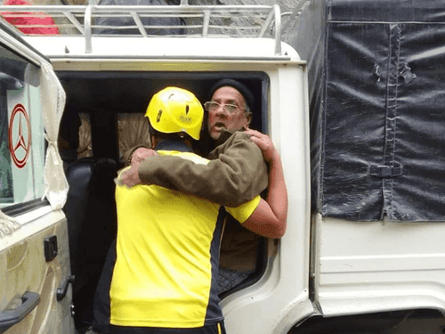 SDRF team successfully rescues passengers stranded on the way due to landslide