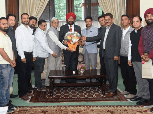 Governor Gurmit Singh holds meeting with office bearers of Hotel Association
