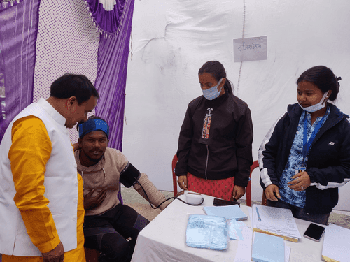 Health Minister Dr. Dhan Singh Rawat participated in the 'Health Fair'