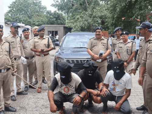Udhamsinghnagar Police arrested accused with stolen vehicle