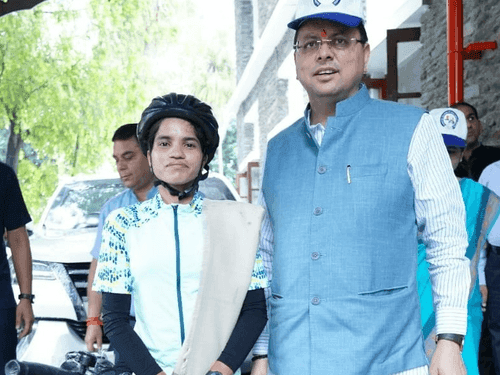 Cyclist Asha Malviya met CM Dhami